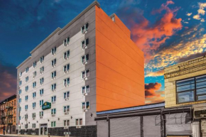 La Quinta by Wyndham Brooklyn Central